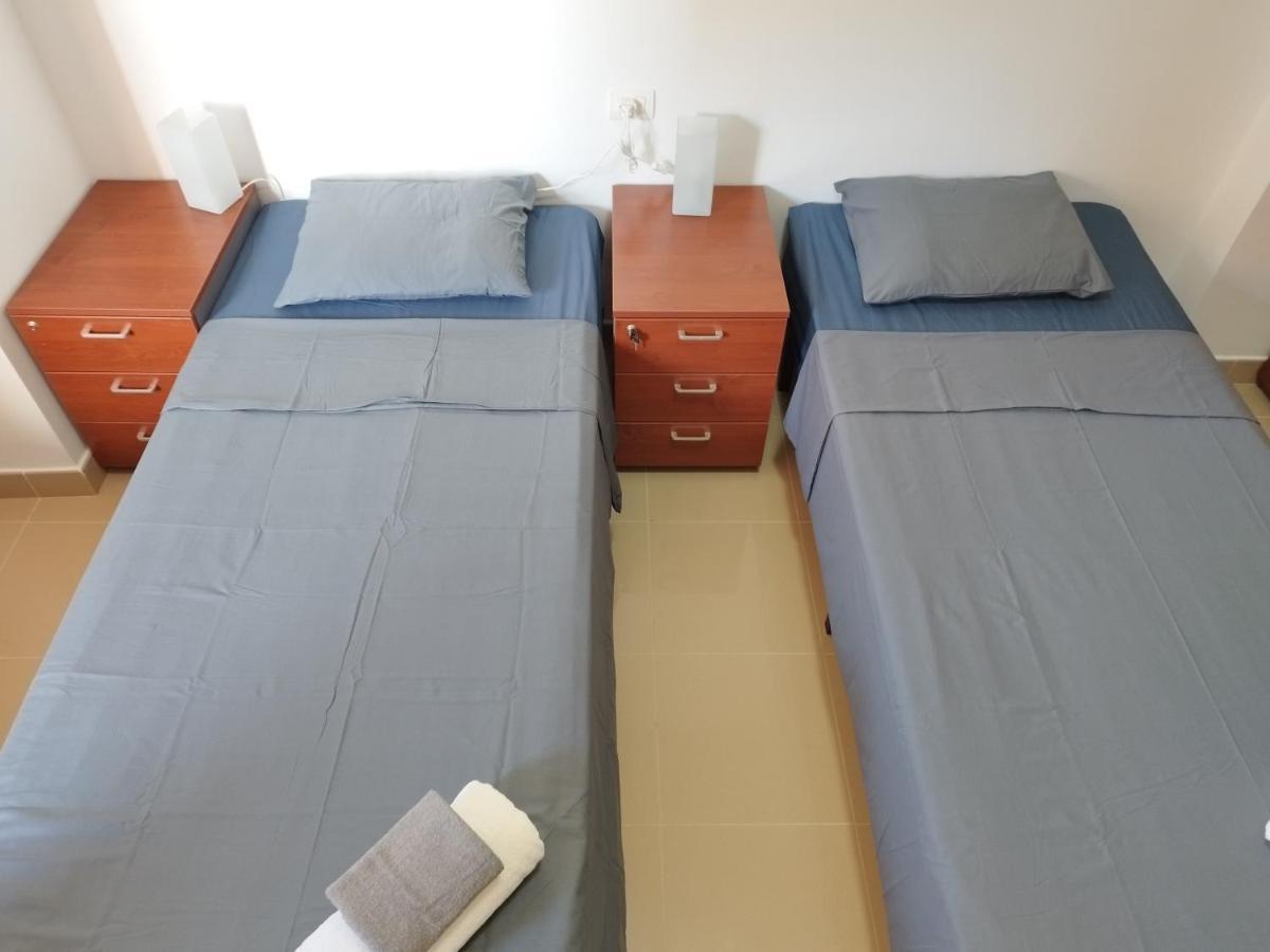 Vivienda Vacacional Compartida Radazul Acomodação com café da manhã Exterior foto