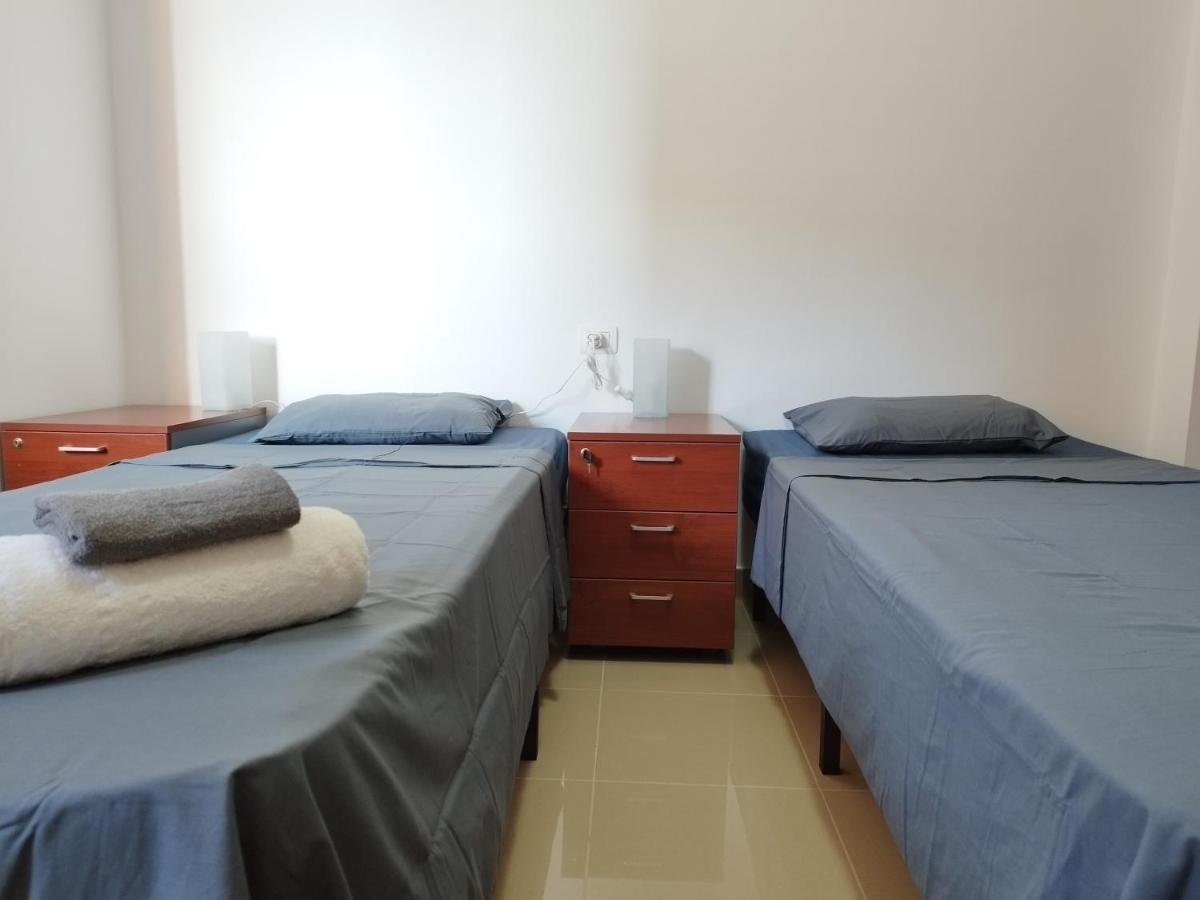 Vivienda Vacacional Compartida Radazul Acomodação com café da manhã Exterior foto