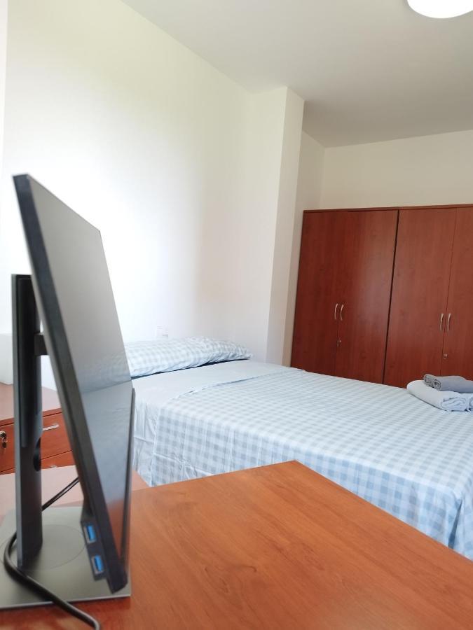 Vivienda Vacacional Compartida Radazul Acomodação com café da manhã Exterior foto